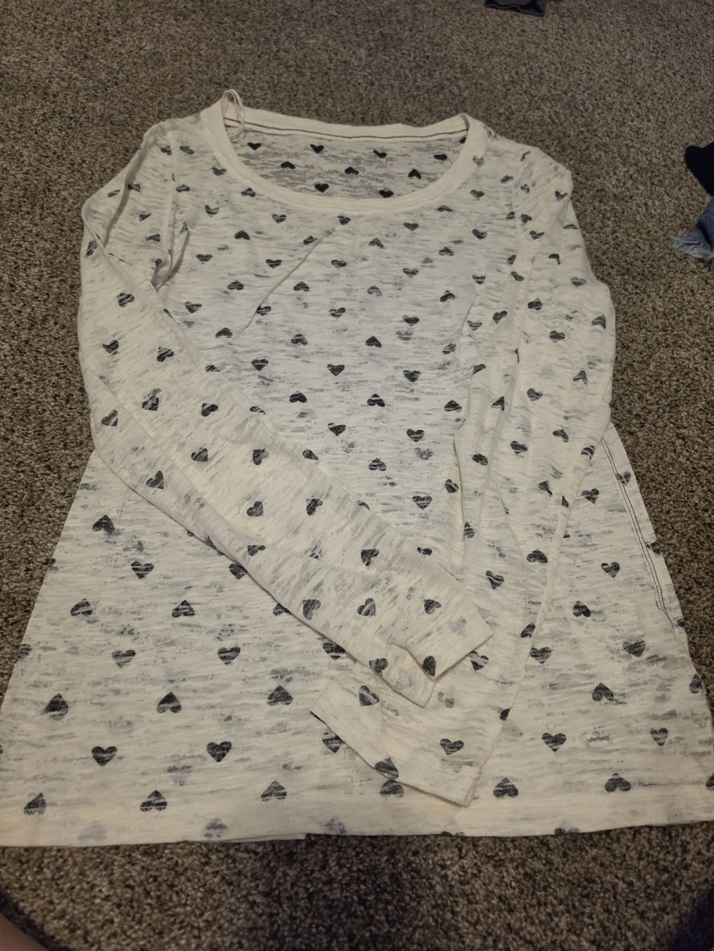 Women's Long-Sleeve Heart Print Pajama Top - White